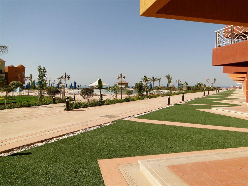 Porto Sokhna Pyramids Apartments Powered By Amer-Group Family Only アインソフナ エクステリア 写真