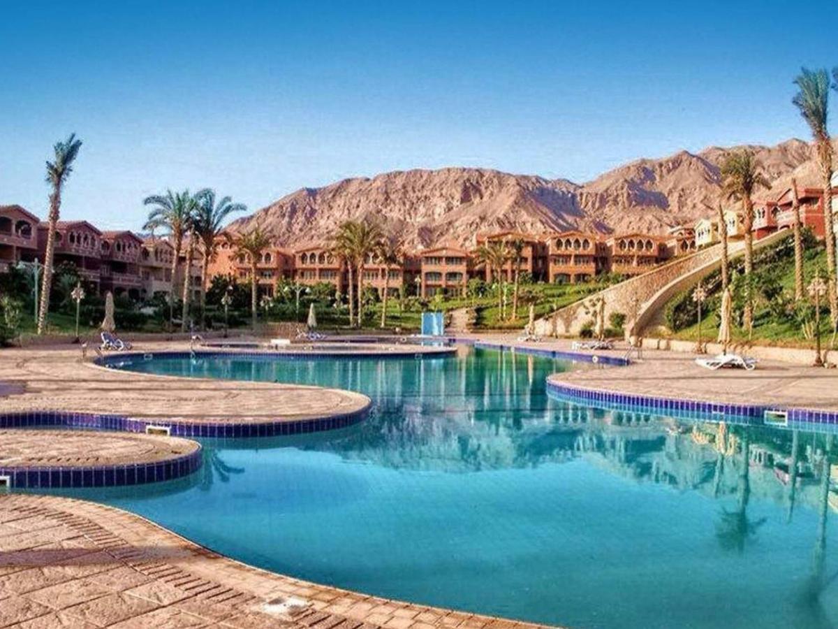 Porto Sokhna Pyramids Apartments Powered By Amer-Group Family Only アインソフナ エクステリア 写真