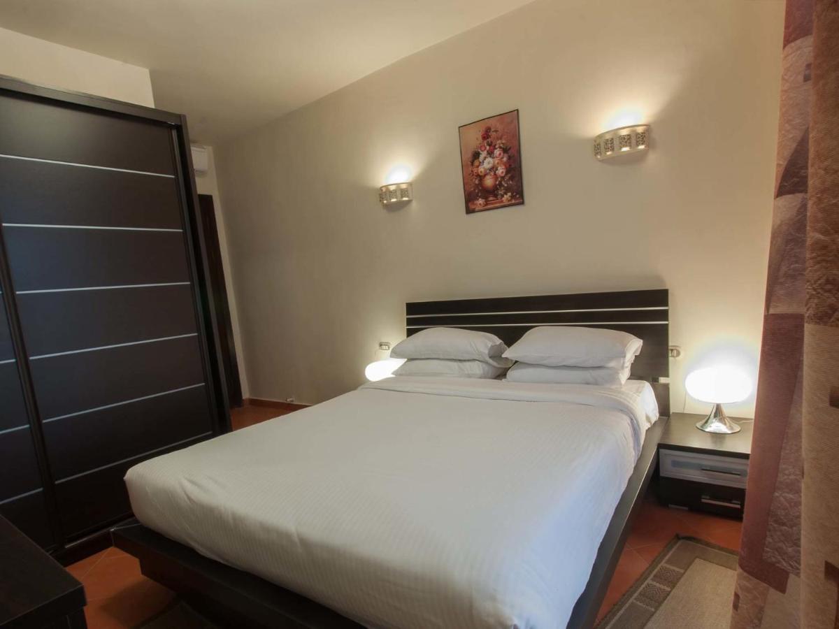 Porto Sokhna Pyramids Apartments Powered By Amer-Group Family Only アインソフナ エクステリア 写真