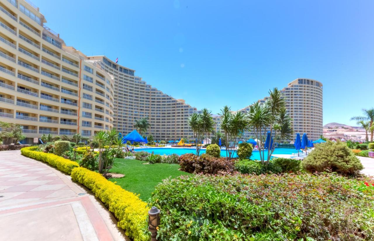 Porto Sokhna Pyramids Apartments Powered By Amer-Group Family Only アインソフナ エクステリア 写真