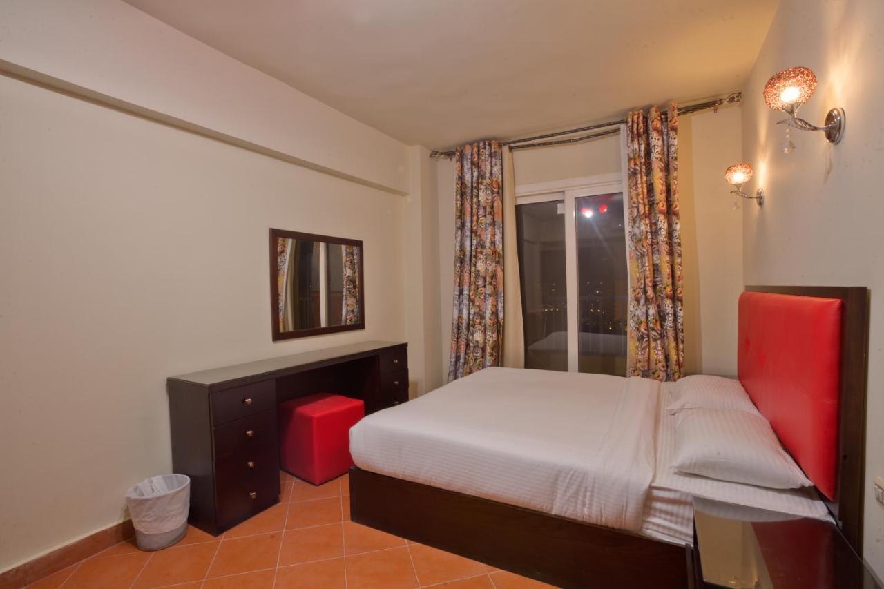 Porto Sokhna Pyramids Apartments Powered By Amer-Group Family Only アインソフナ エクステリア 写真